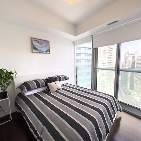 Luxury 2 Bedrooms With Lakeview Cn Tower Entertainment District Rogers Centre Toronto Exteriér fotografie