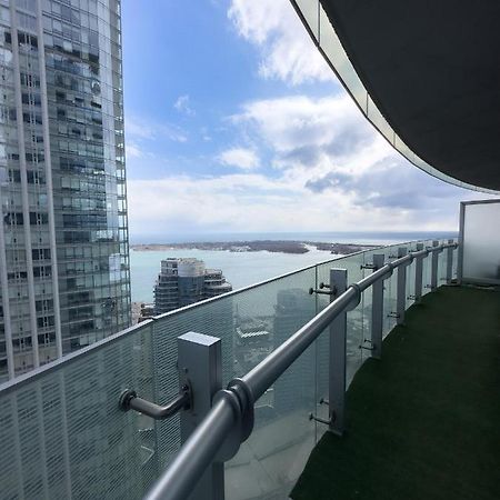 Luxury 2 Bedrooms With Lakeview Cn Tower Entertainment District Rogers Centre Toronto Exteriér fotografie