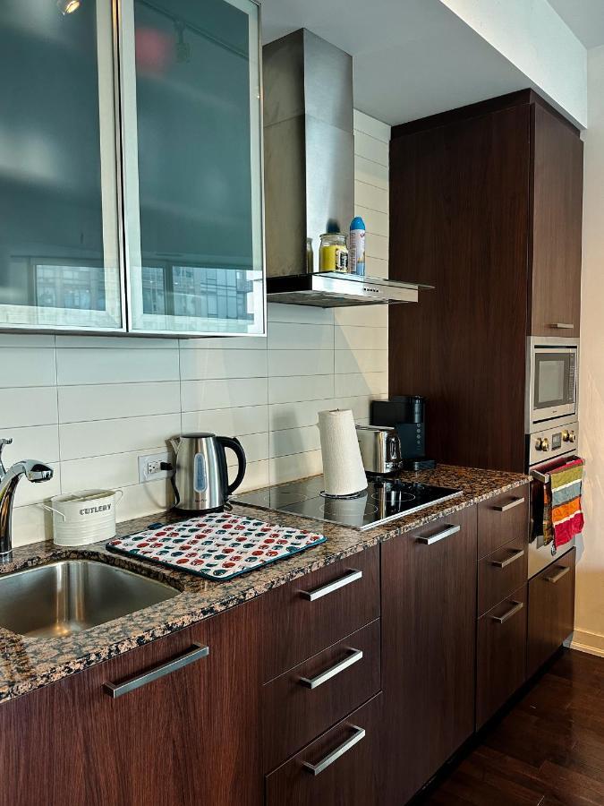 Luxury 2 Bedrooms With Lakeview Cn Tower Entertainment District Rogers Centre Toronto Exteriér fotografie